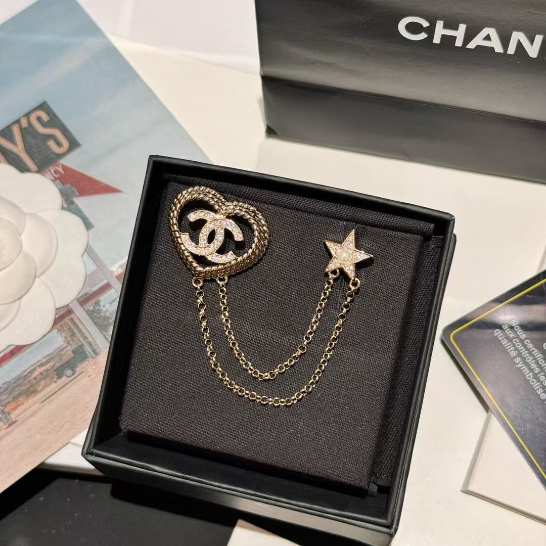 CHANE1 五芒星ピーチハート ダブルCブローチ【50％割引+送料無料】