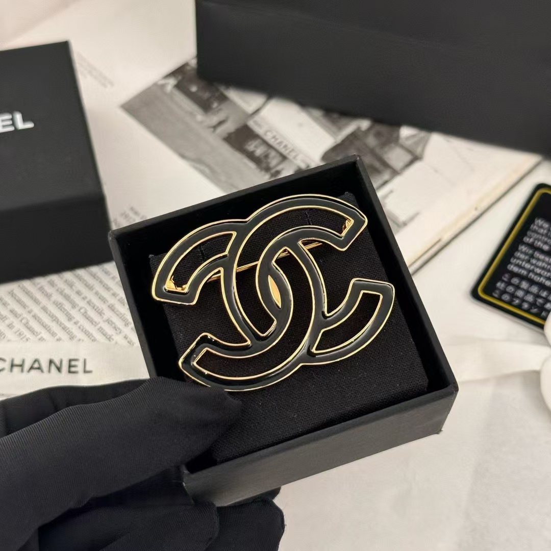 CHANE1 ダブルC イヤリング+ブローチ 2点セット【50％割引+送料無料】