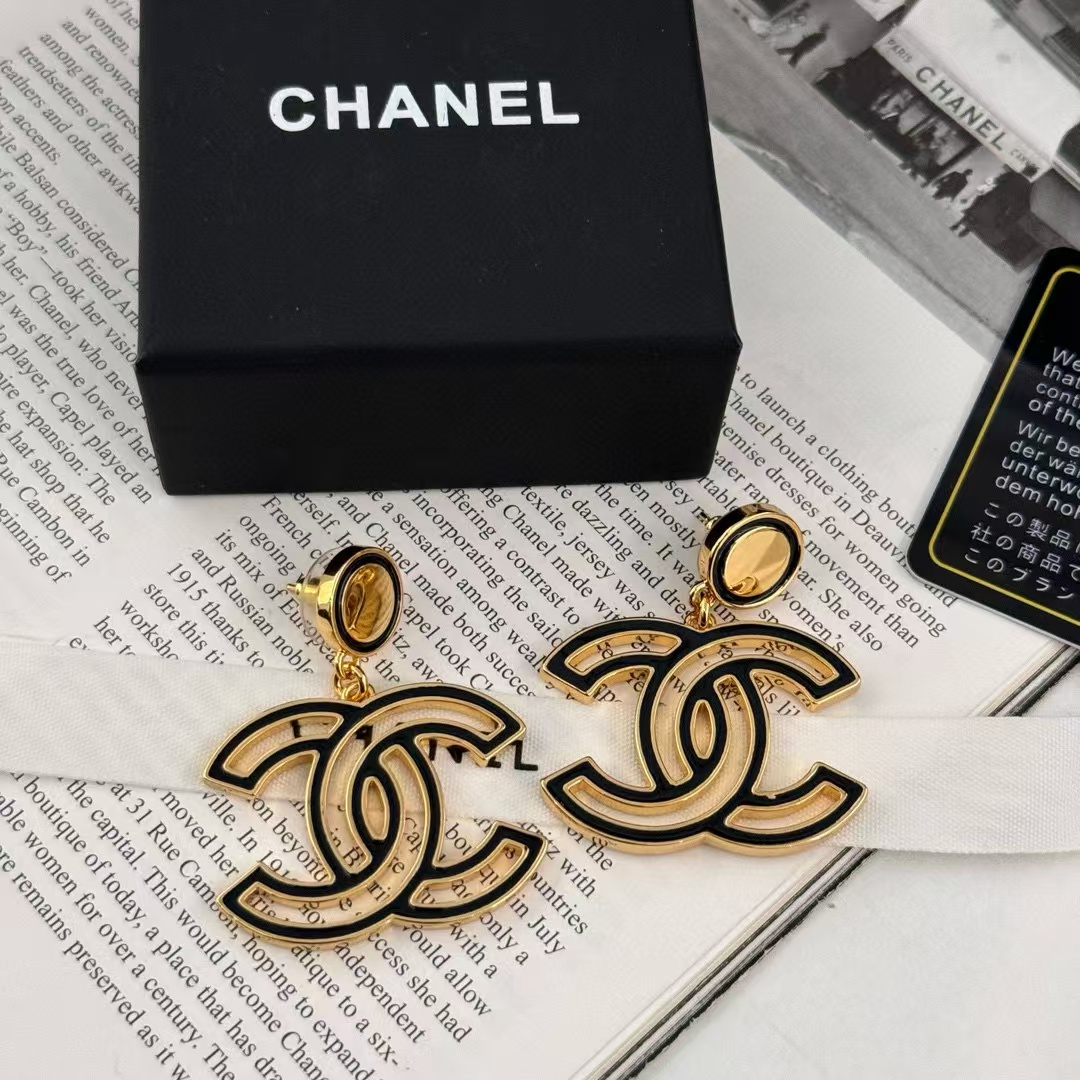 CHANE1 ダブルC イヤリング+ブローチ 2点セット【50％割引+送料無料】