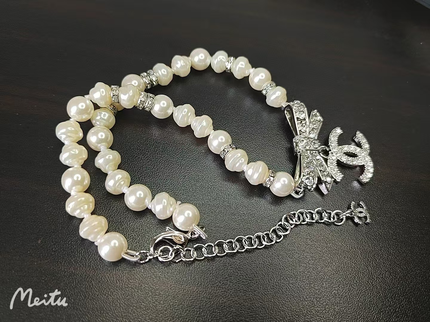 CHANE1 ボウ ダブル C パール ネックレス【50％割引+送料無料】