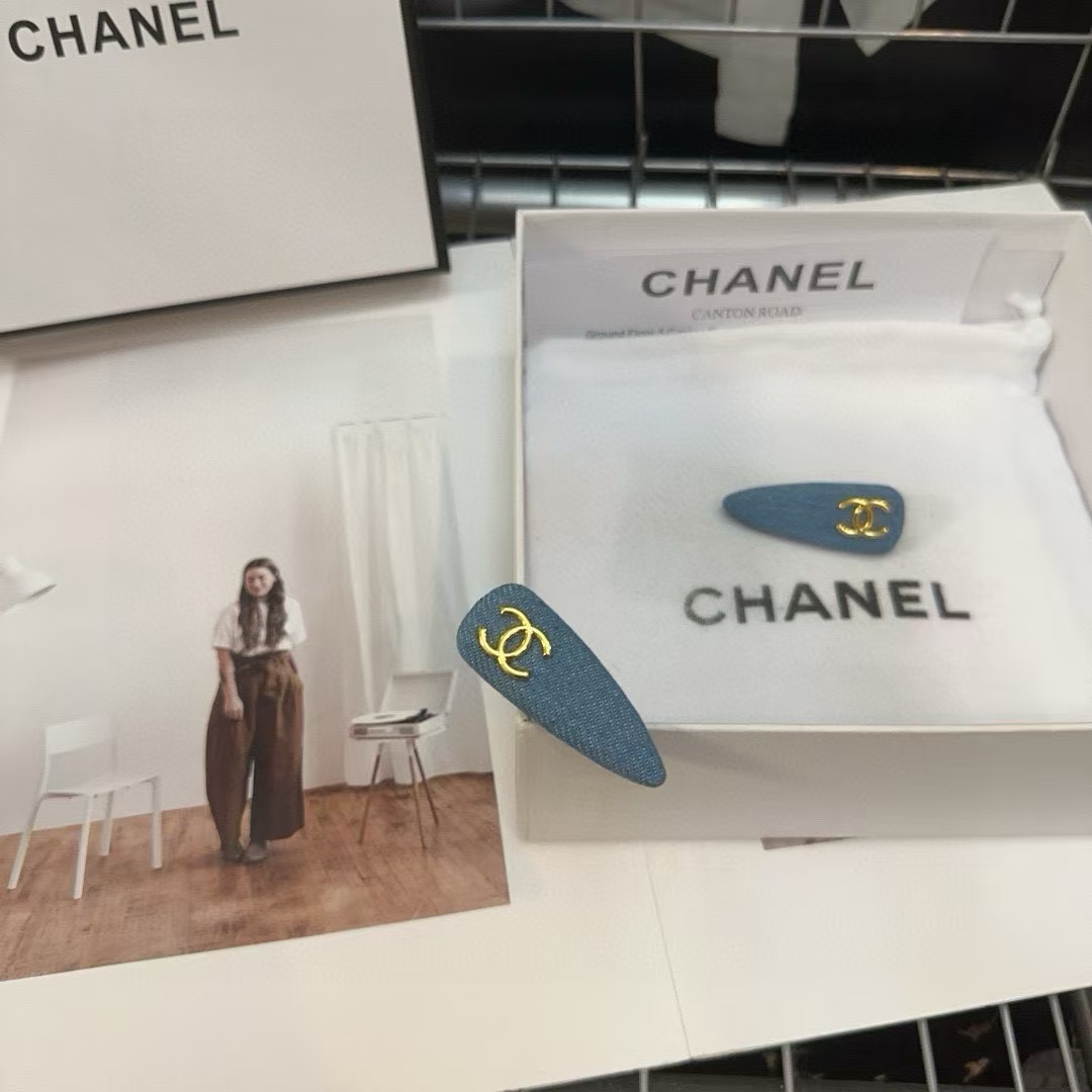 CHANE ダブル C ロゴ デニム ヘアクリップ 1 組【50％割引+送料無料】