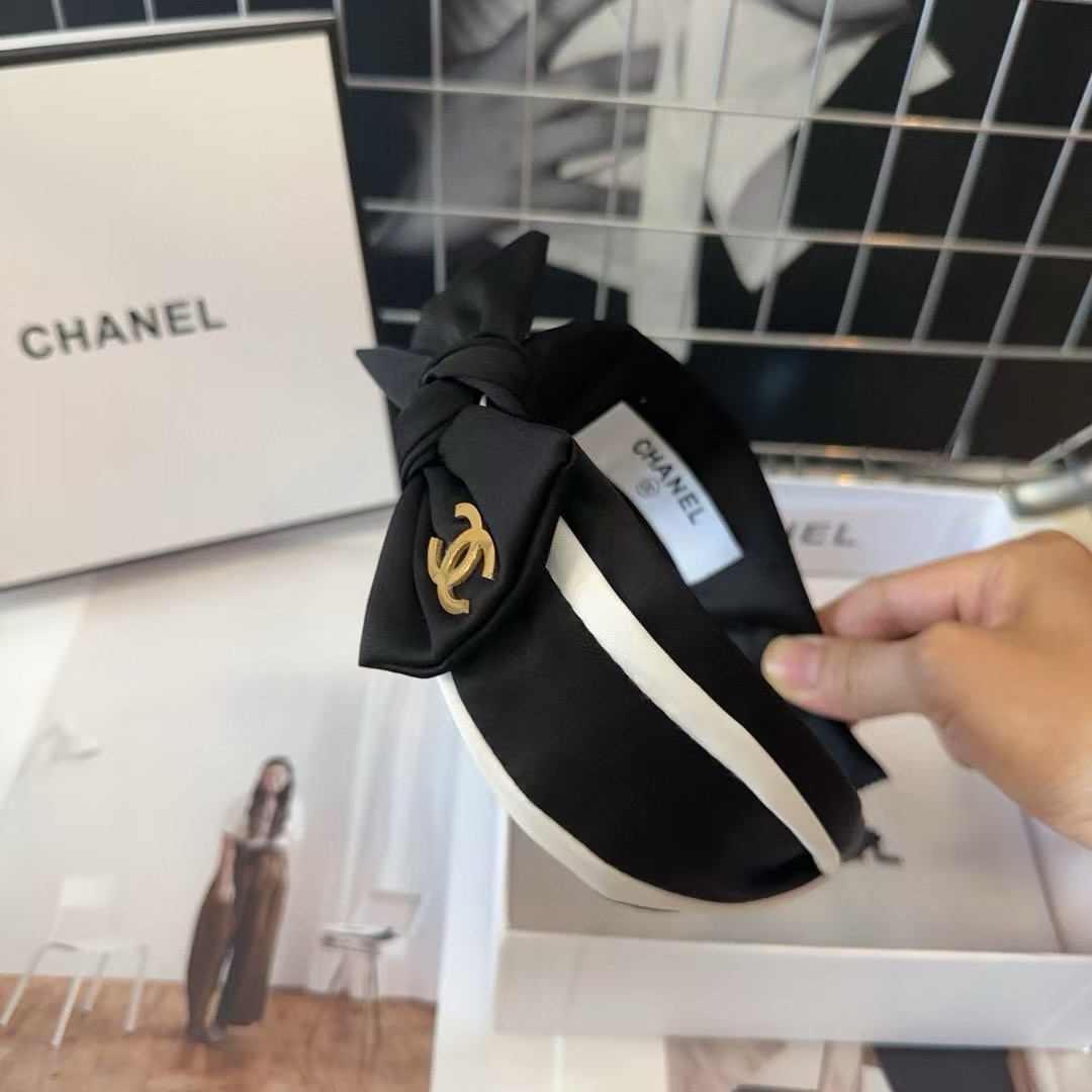 CHANE1 黒と白のダブル C ロゴ リボン ヘッドバンド【50％割引+送料無料】