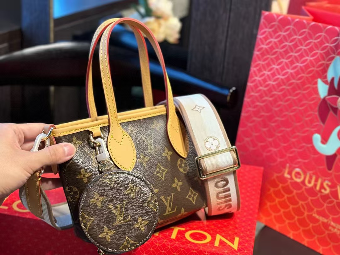 LV mini Tote老眼ハンドバッグ【50％割引+送料無料】