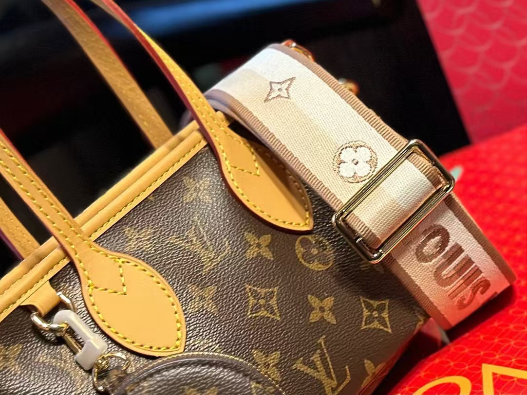 LV mini Tote老眼ハンドバッグ【50％割引+送料無料】