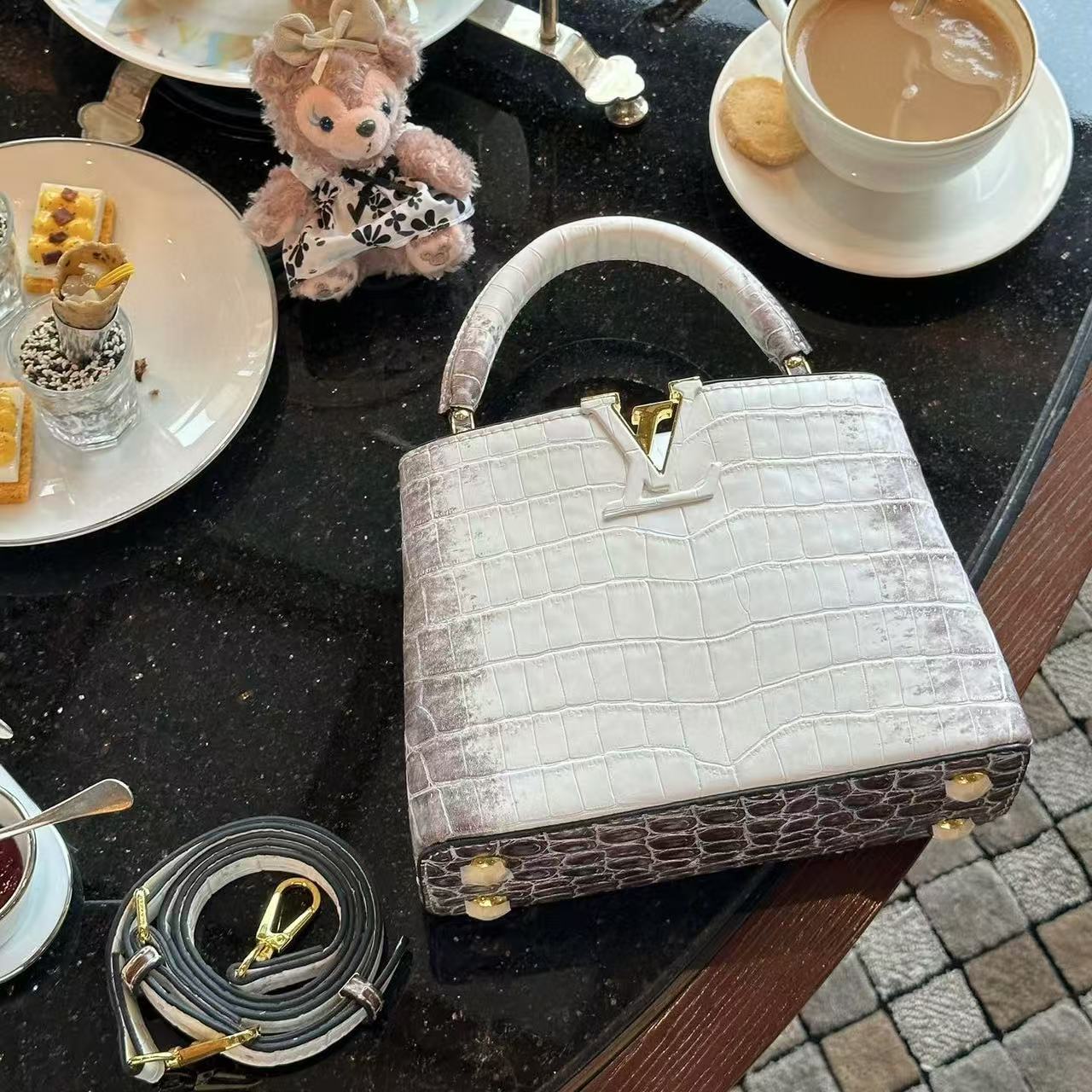 LV ヒマラヤン ハンドバッグ【 50％割引+送料無料】