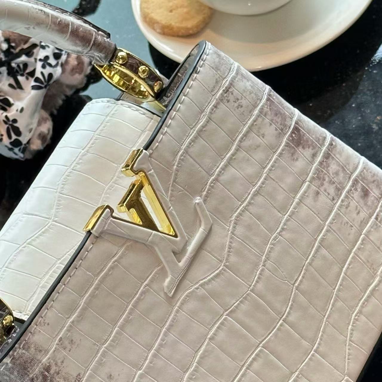 LV ヒマラヤン ハンドバッグ【 50％割引+送料無料】