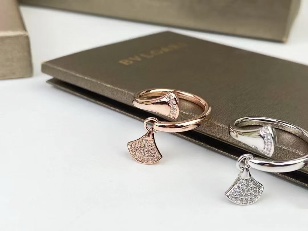 BVLGAR1 ダイヤモンドファンリング【50％割引+送料無料】