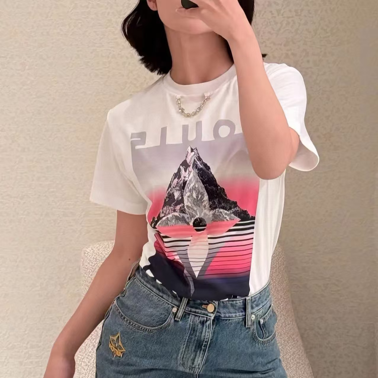LV チェーンプリント雪山柄Tシャツ【 50％割引+送料無料】