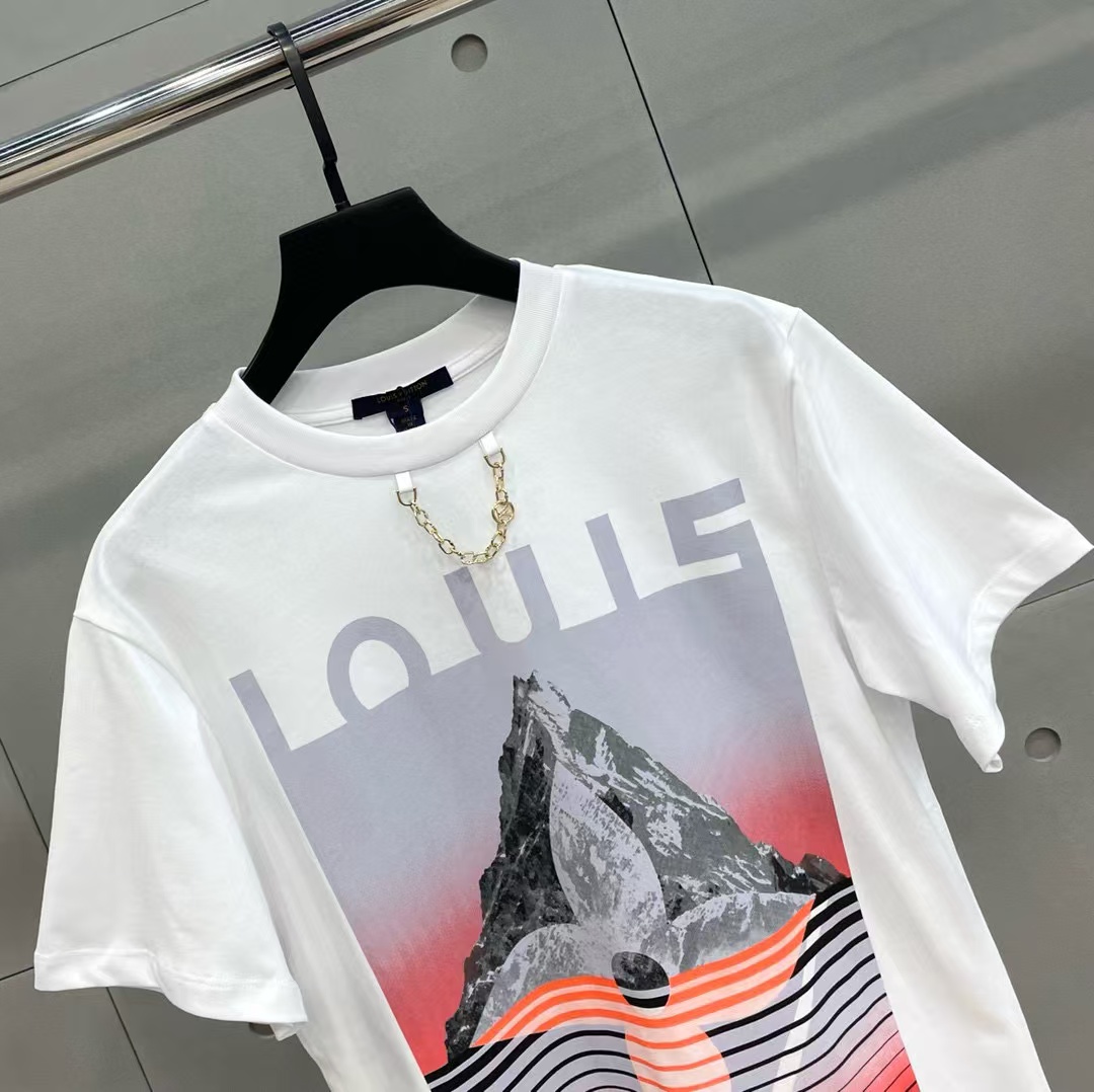 LV チェーンプリント雪山柄Tシャツ【 50％割引+送料無料】
