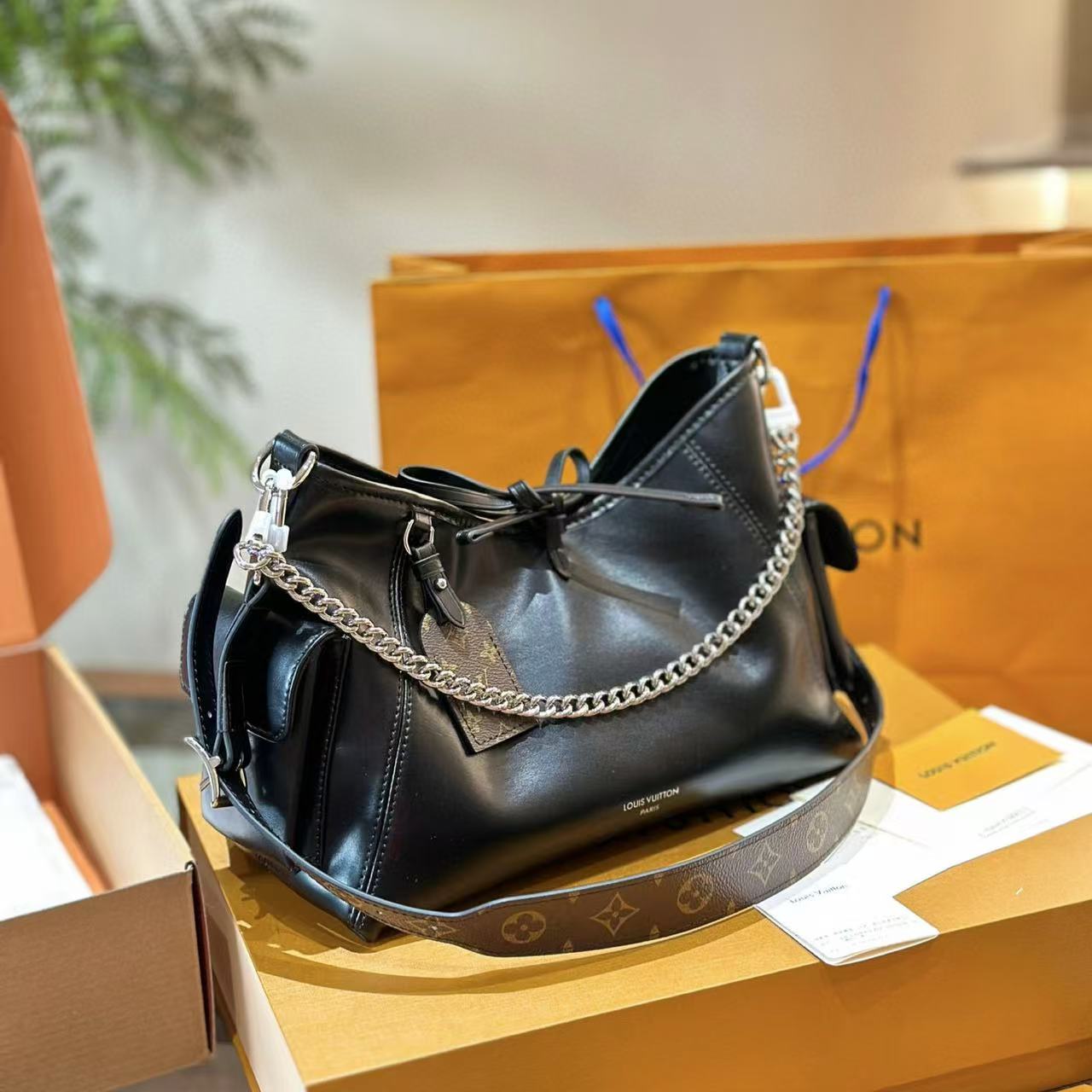 LV ショルダーストラップ老眼チェーンショルダーバッグ【 50％割引+送料無料】