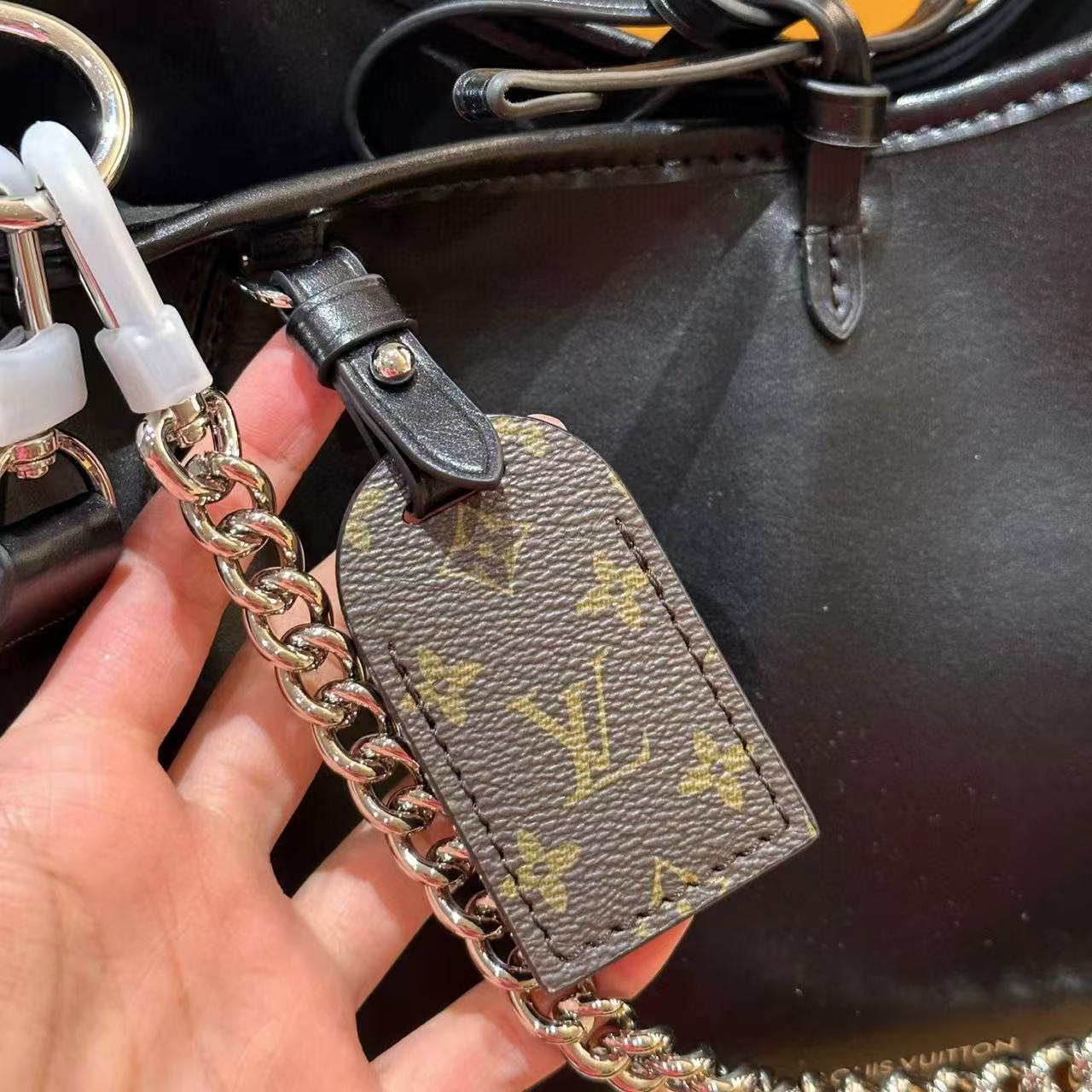 LV ショルダーストラップ老眼チェーンショルダーバッグ【 50％割引+送料無料】