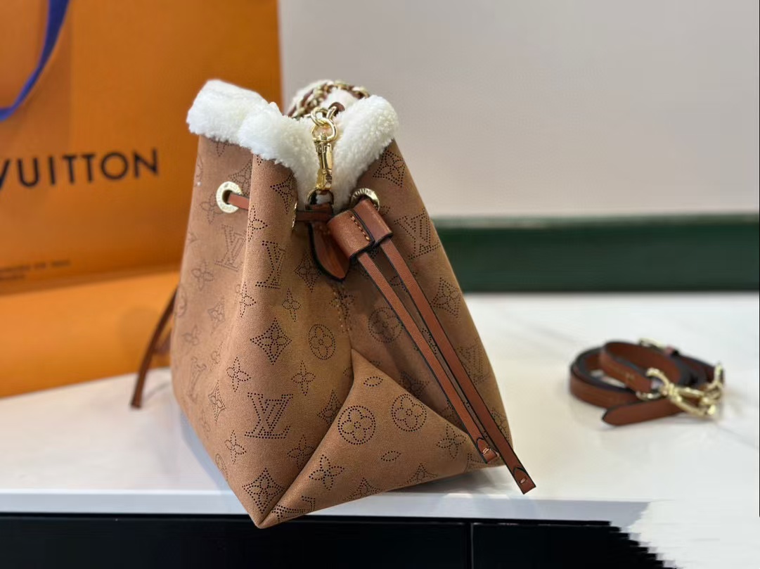 LV ラムウール プリント バケットバッグ【 50％割引+送料無料】