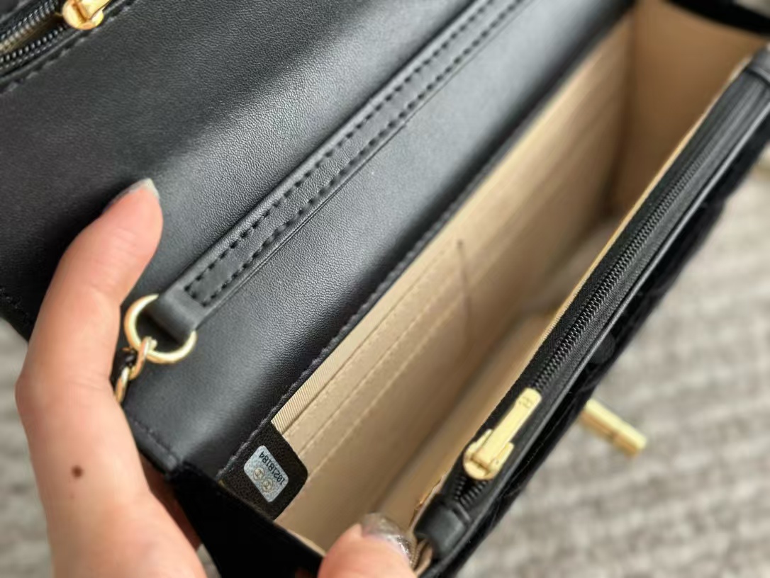 CHANE1 チェーンベルベットショルダークロスボディバッグ【50％割引+送料無料】