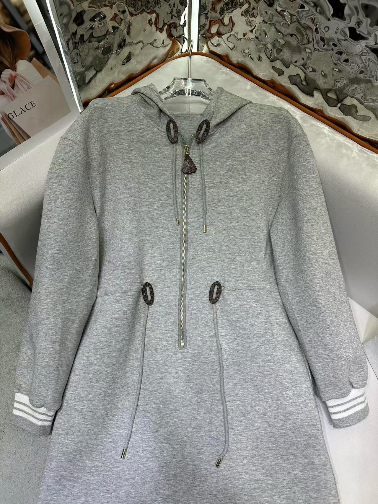 LV高品質ドローストリングウエストフード付きドレス【50％割引+送料無料】