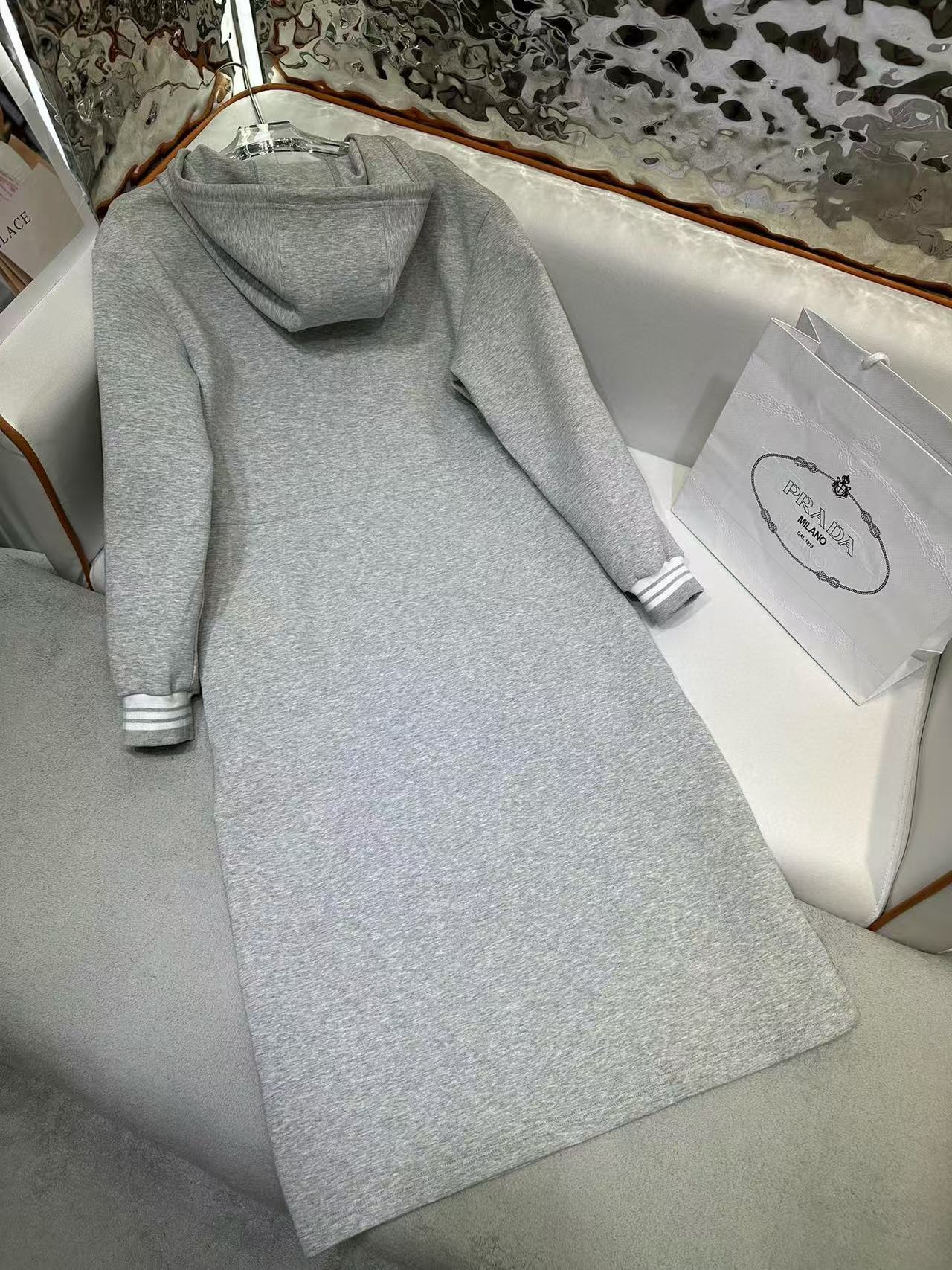 LV高品質ドローストリングウエストフード付きドレス【50％割引+送料無料】