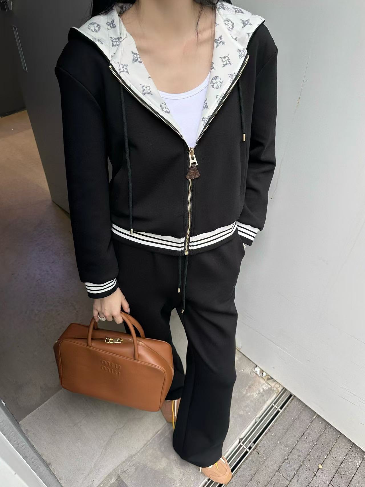 LV高品質AB フード付きカジュアルスーツ【50％割引+送料無料】