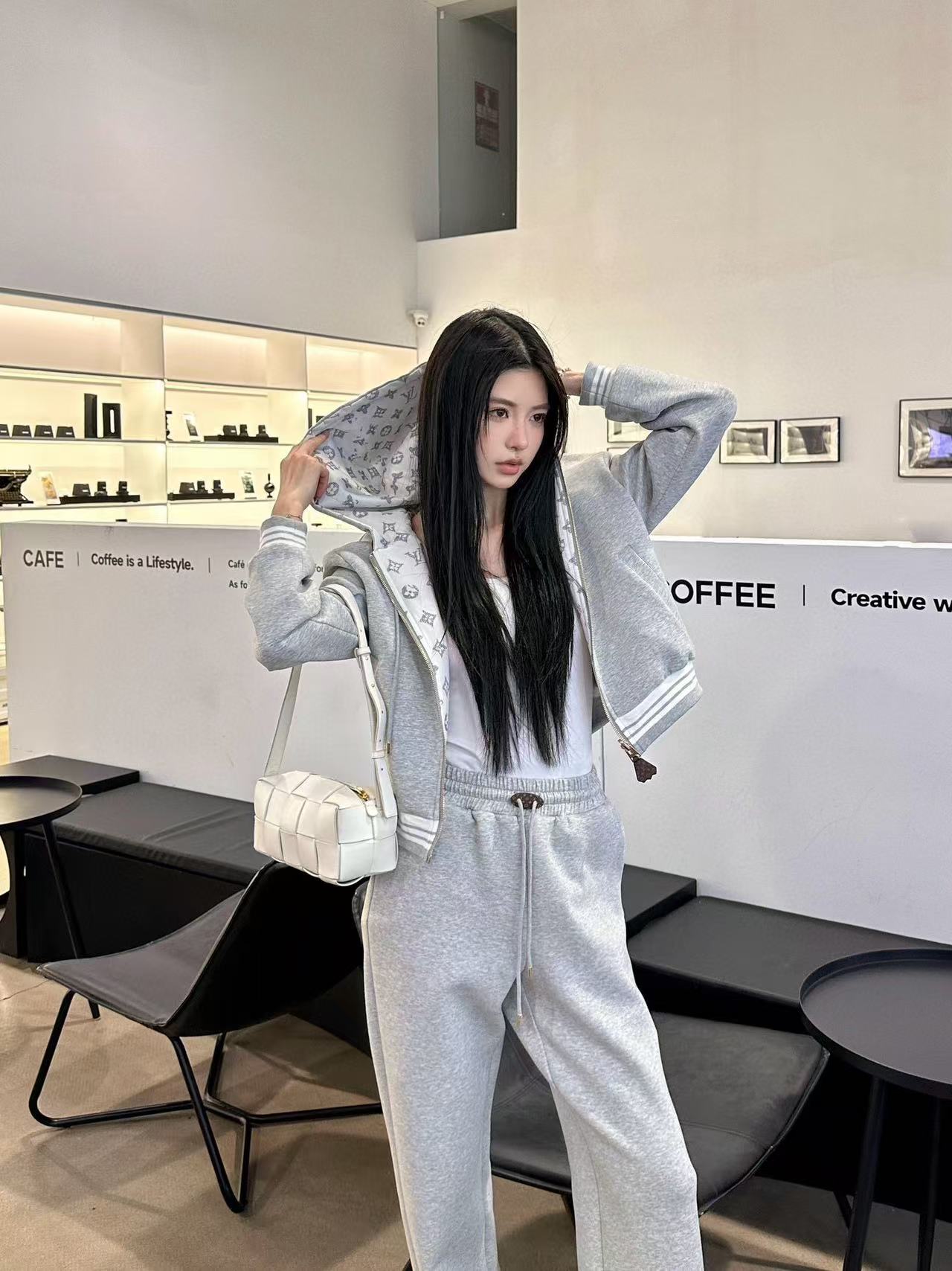 LV高品質AB フード付きカジュアルスーツ【50％割引+送料無料】