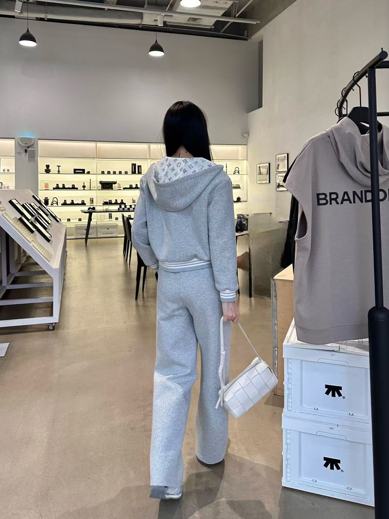 LV高品質AB フード付きカジュアルスーツ【50％割引+送料無料】