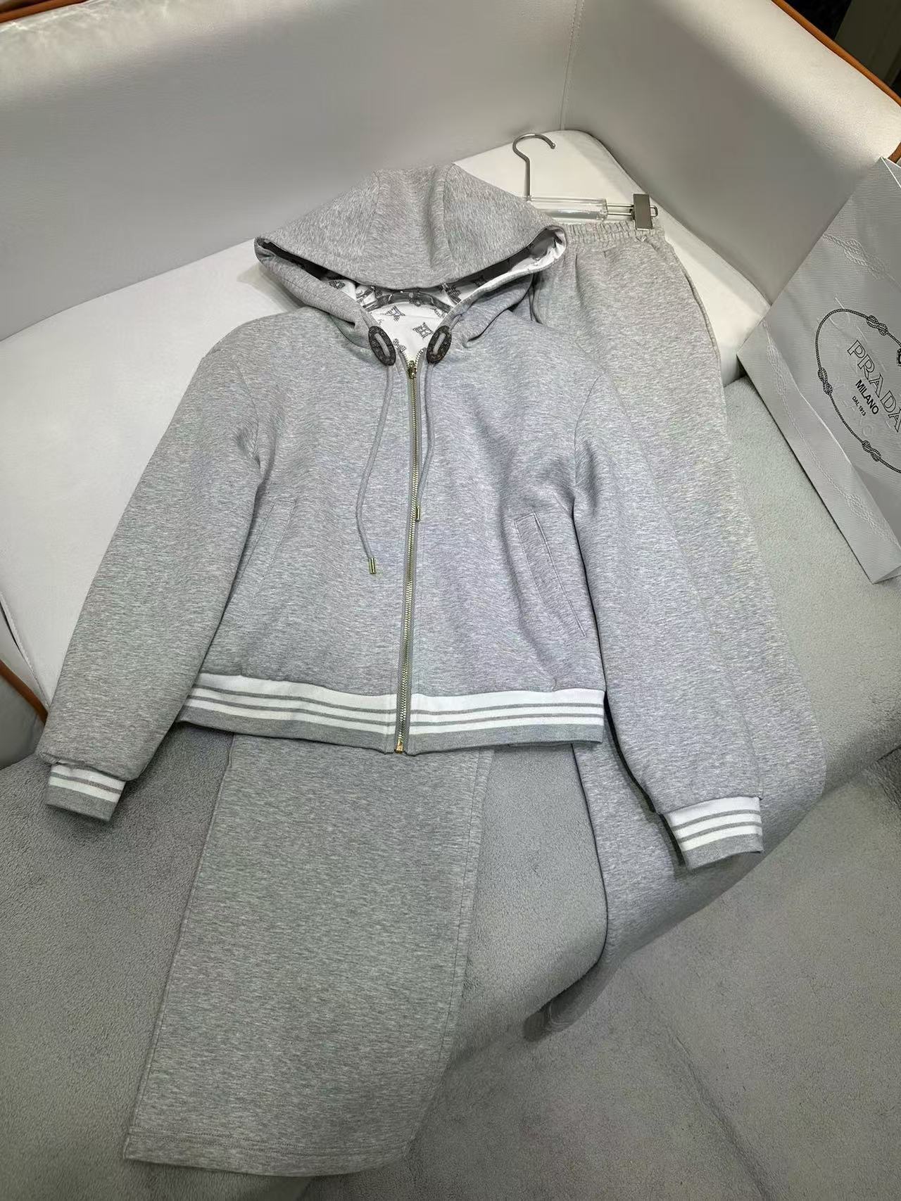 LV高品質AB フード付きカジュアルスーツ【50％割引+送料無料】