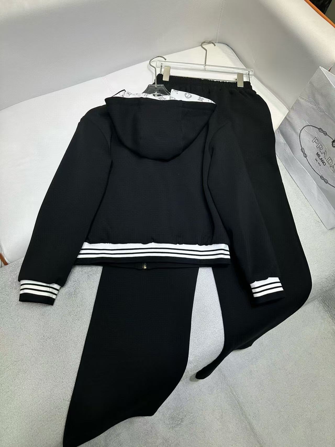 LV高品質AB フード付きカジュアルスーツ【50％割引+送料無料】