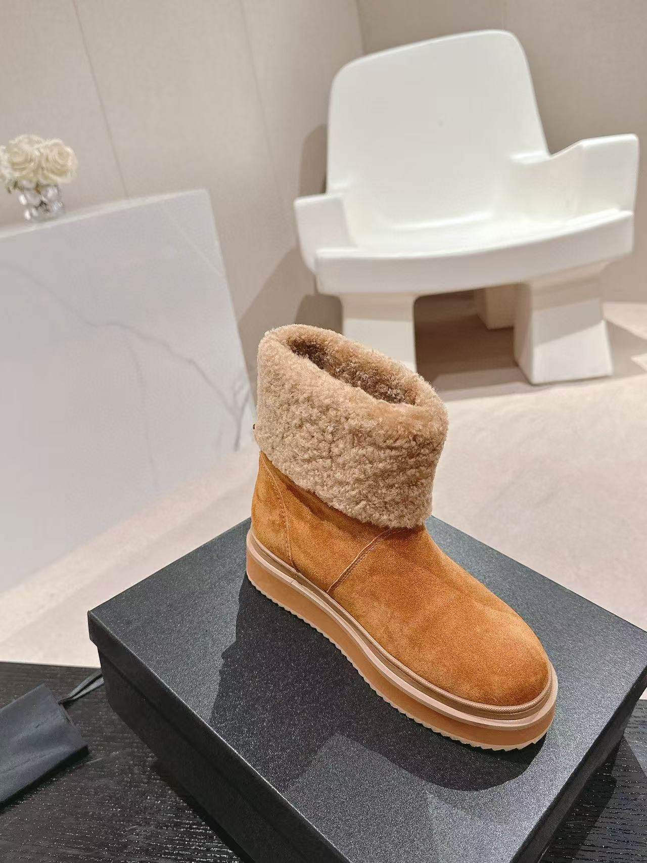 CHANE1シンプルレタードのラムウールショートブーツ【50％割引+送料無料】