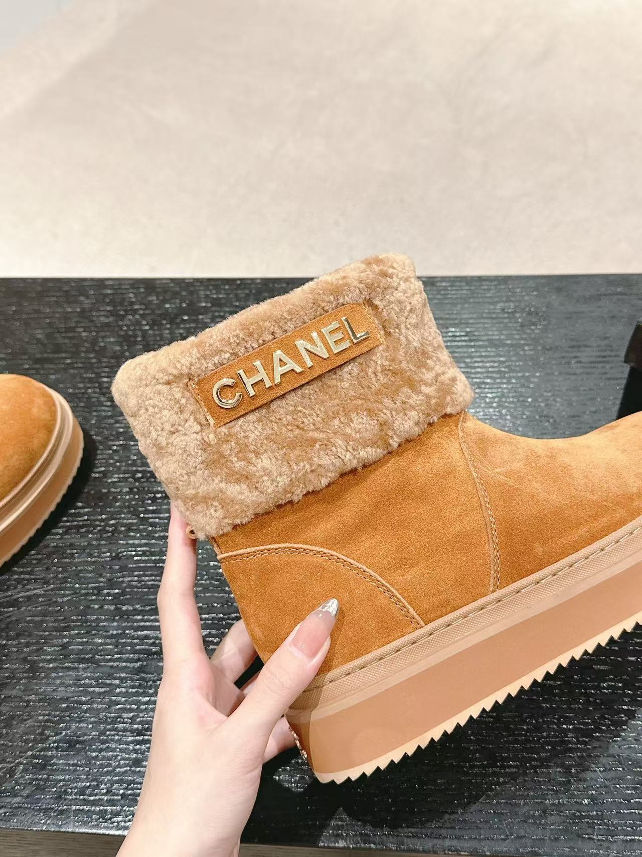 CHANE1シンプルレタードのラムウールショートブーツ【50％割引+送料無料】