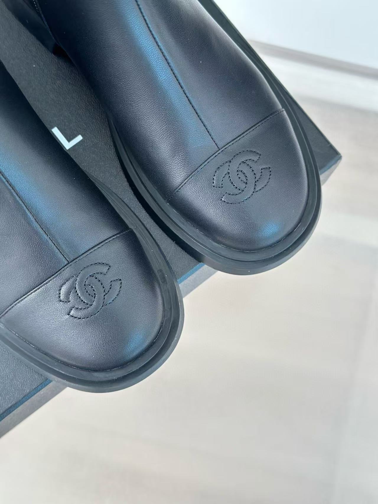 CHANE1 高級ダブルCロゴ シンプル厚底ショートブーツ【50％割引+送料無料】