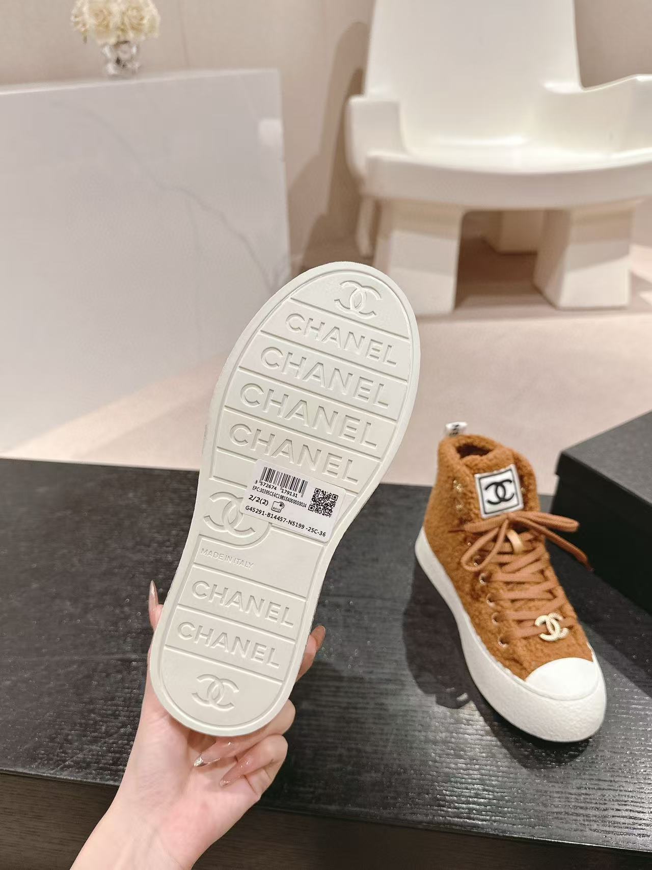 CHANE1 高品質ラムウール ハイカットシューズ【50％割引+送料無料】