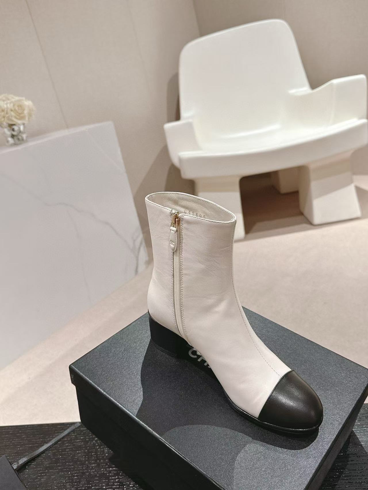 CHANE1 高品質 24B 牛革ローヒールブーツ【50％割引+送料無料】