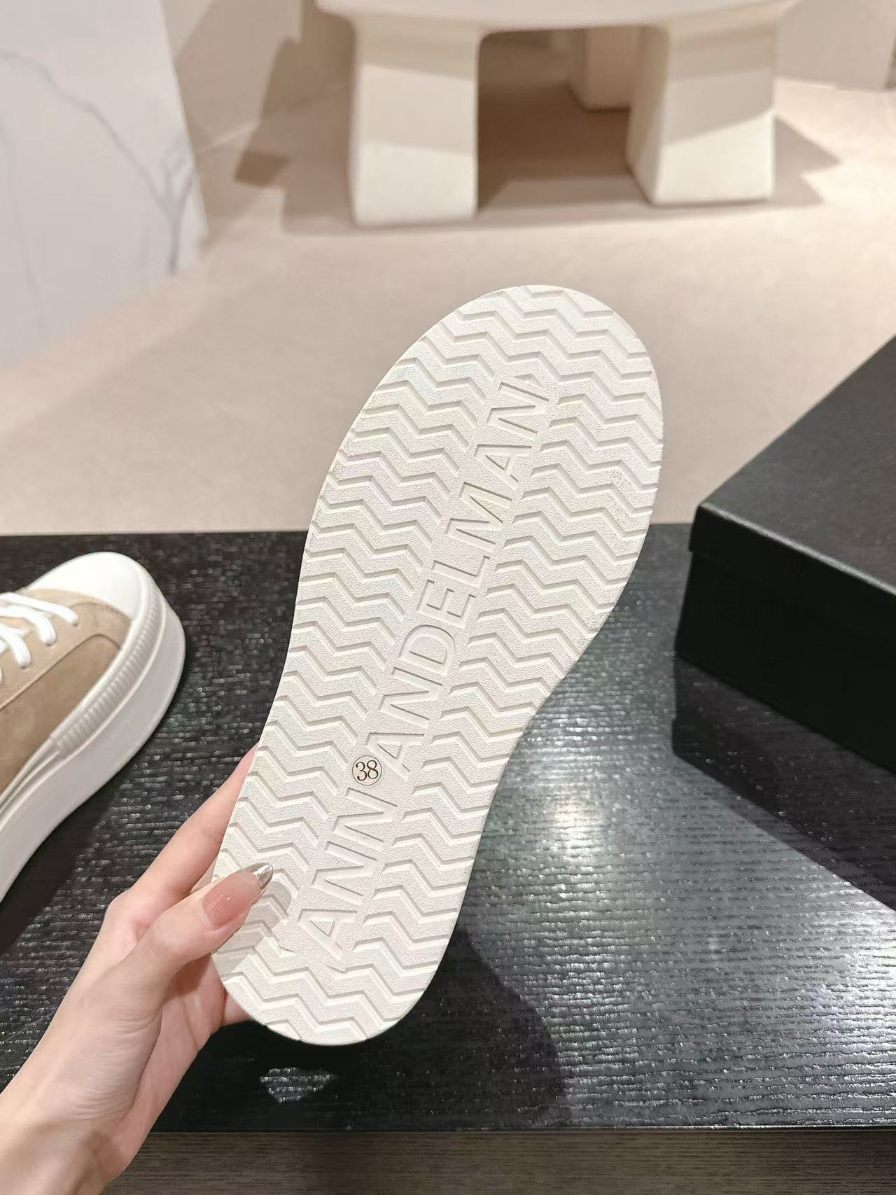 CHANE1 高品質ラムウールプラットフォームシューズ【50％割引+送料無料】