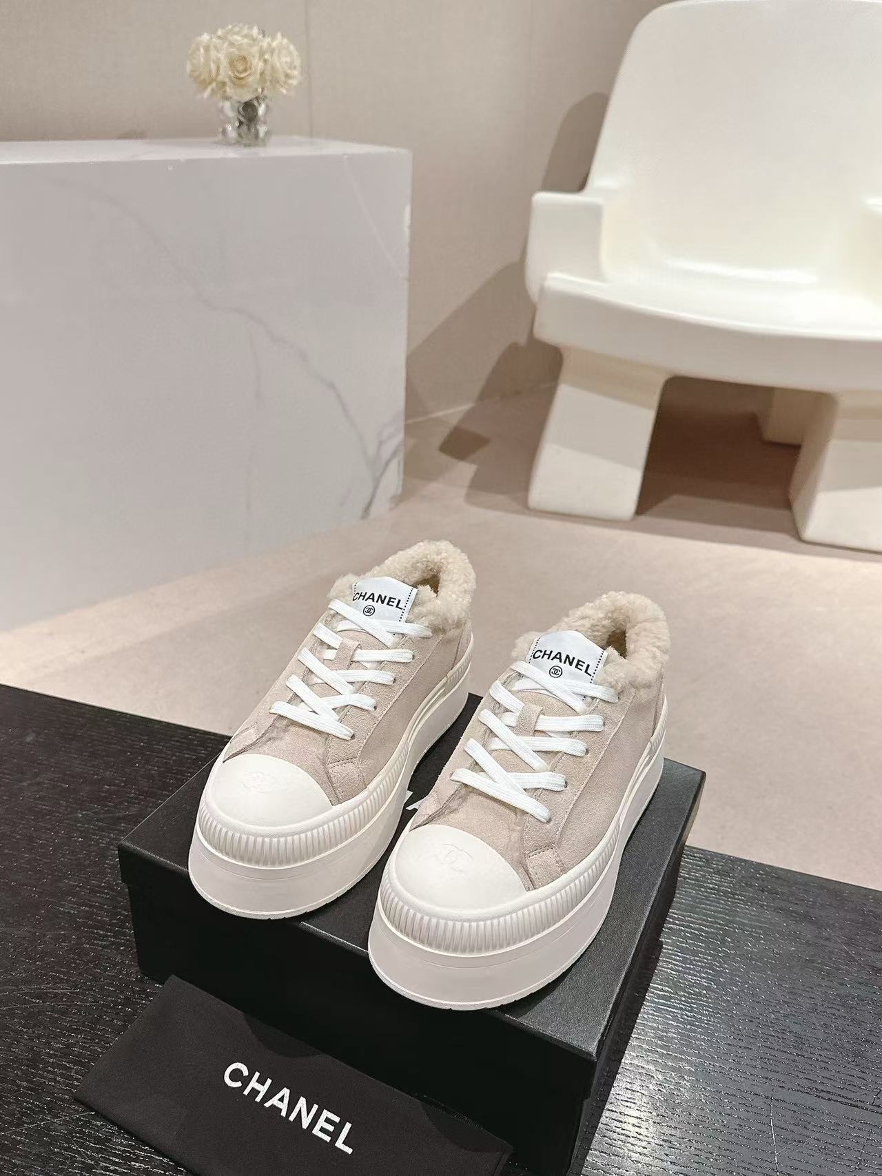 CHANE1 高品質ラムウールプラットフォームシューズ【50％割引+送料無料】