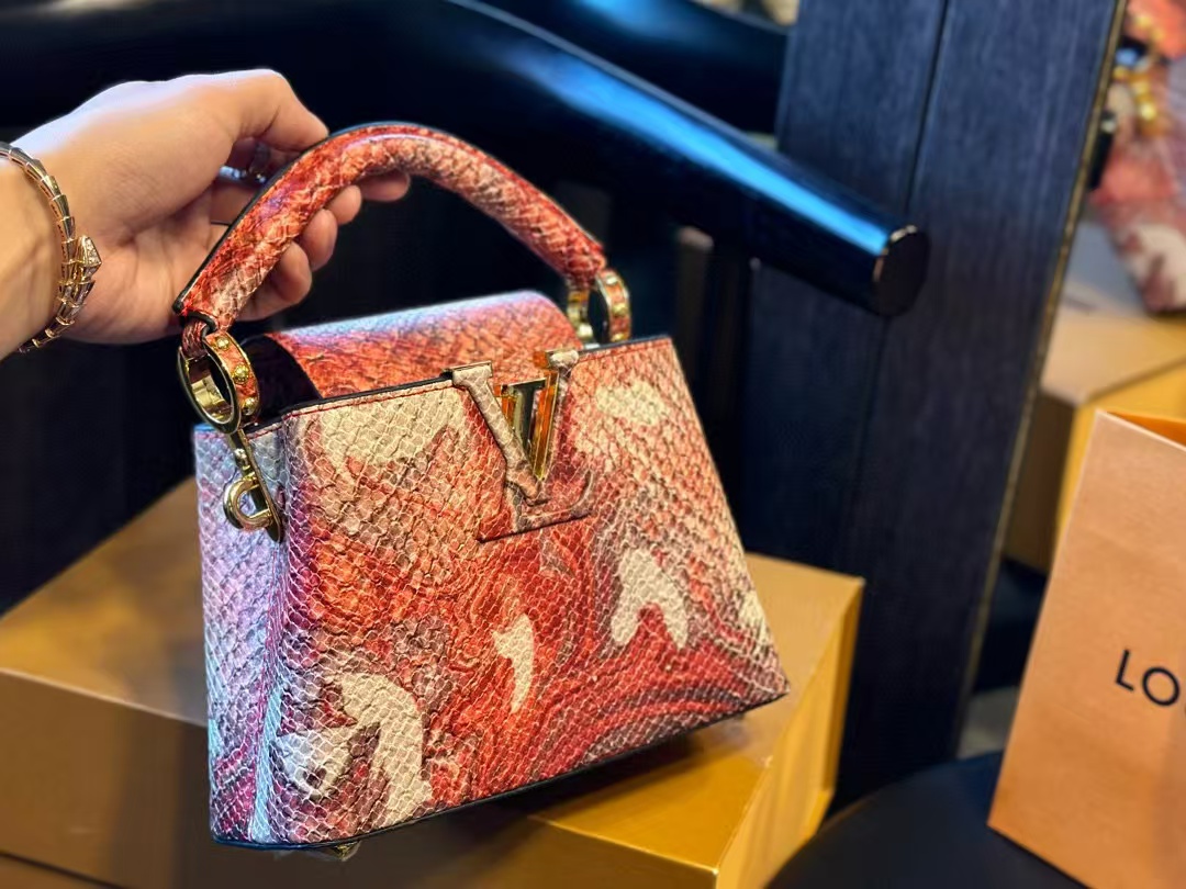 LV Capucinesハンドバッグ 【 50％割引+送料無料】