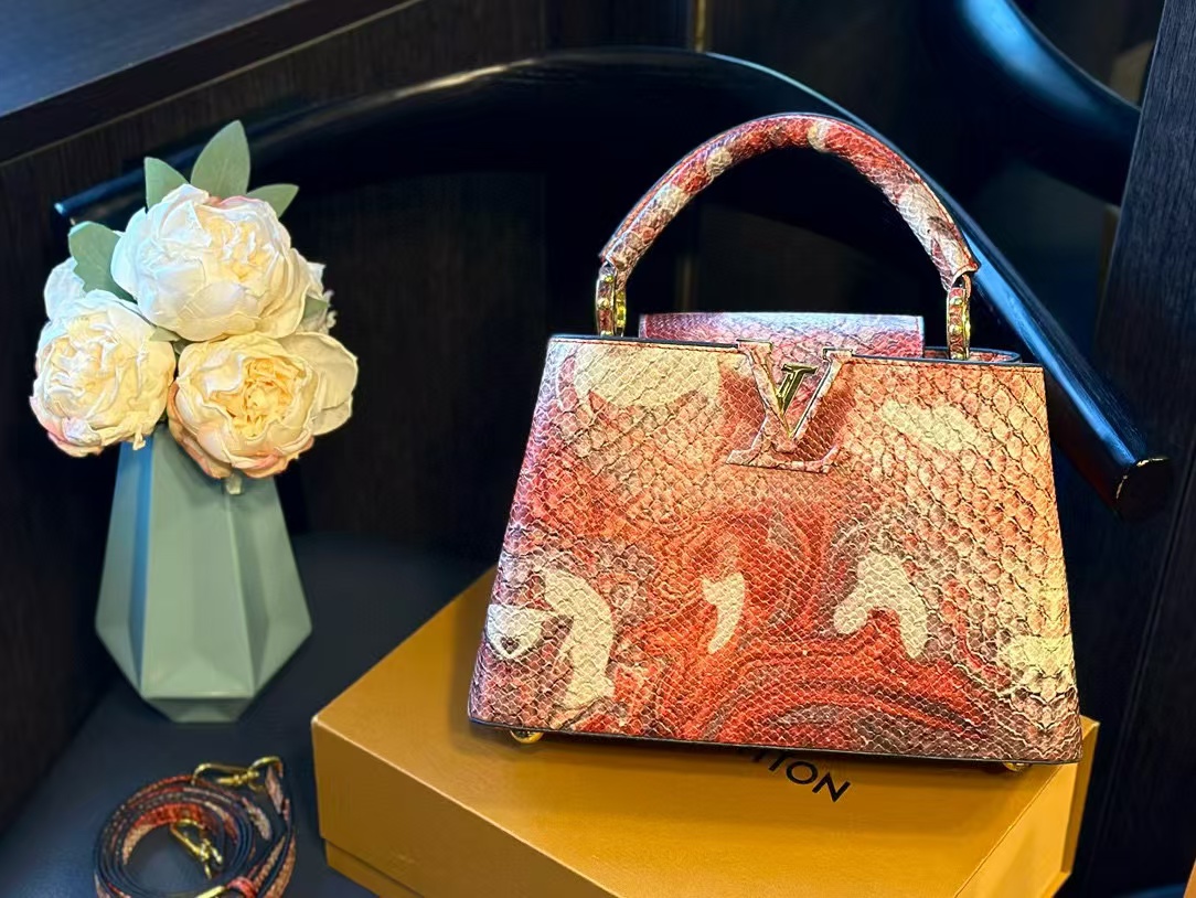 LV Capucinesハンドバッグ 【 50％割引+送料無料】