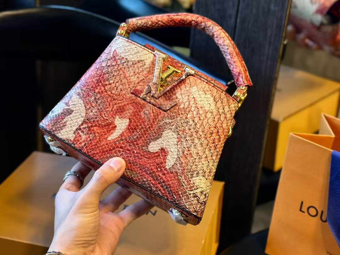 LV Capucinesハンドバッグ 【 50％割引+送料無料】