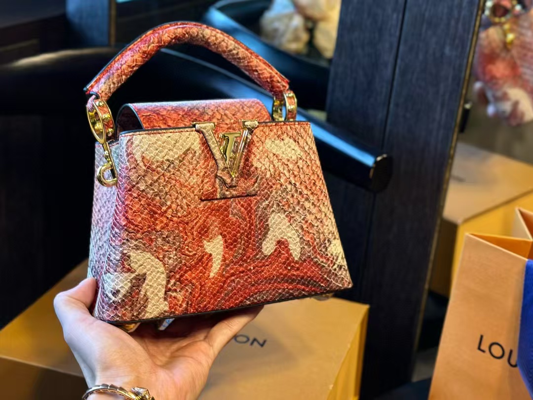 LV Capucinesハンドバッグ 【 50％割引+送料無料】