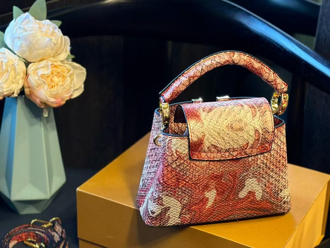 LV Capucinesハンドバッグ 【 50％割引+送料無料】