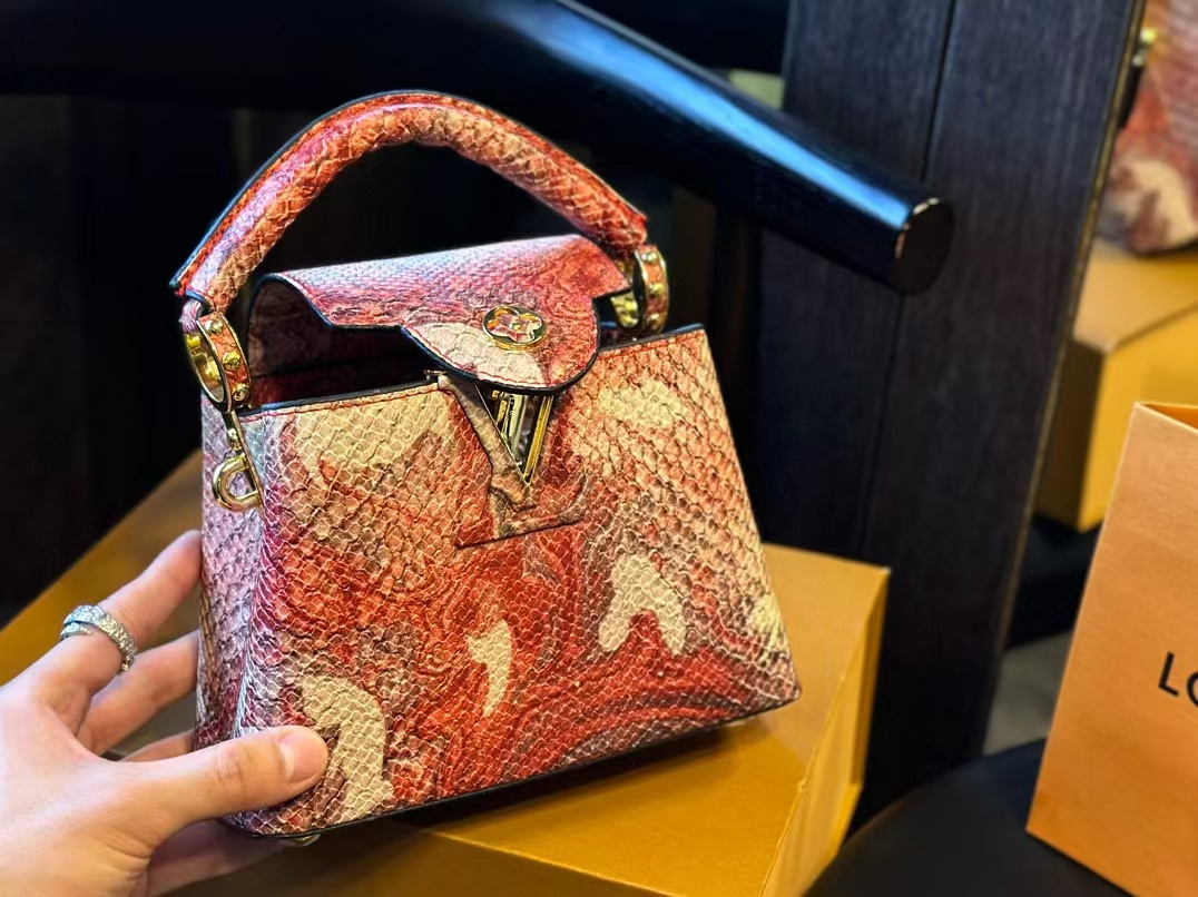 LV Capucinesハンドバッグ 【 50％割引+送料無料】