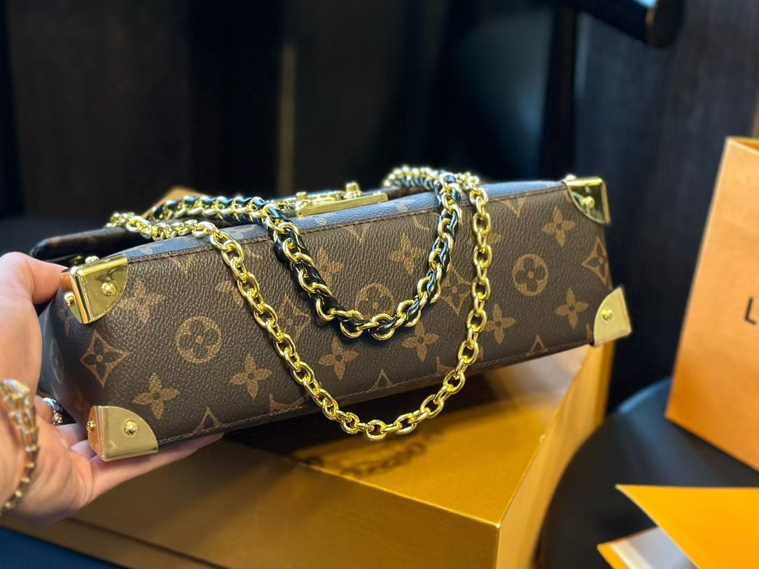 LV チェーン老眼脇用バッグ【 50％割引+送料無料】