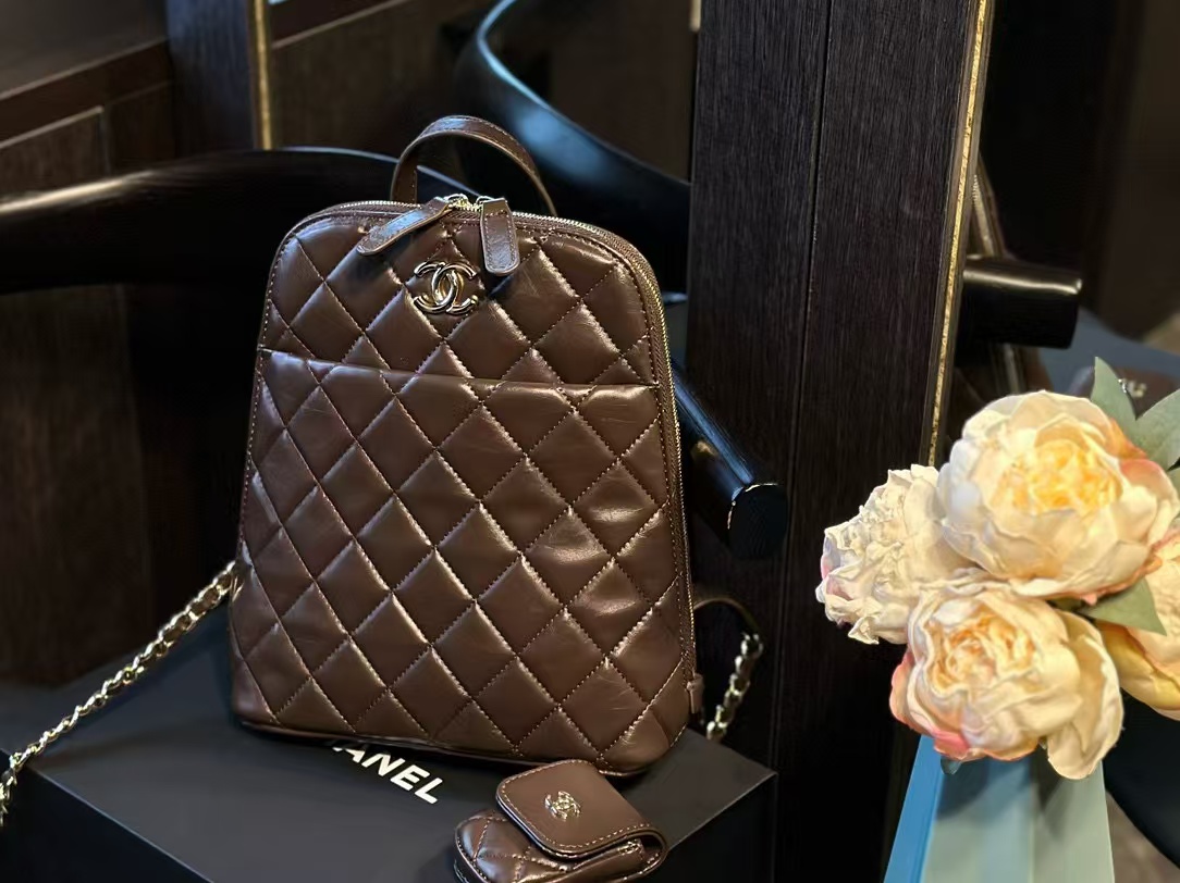 CHANE1 2-in-1 パテントレザー チェーン バックパック【 50％割引+送料無料】