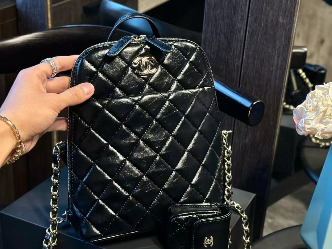 CHANE1 2-in-1 パテントレザー チェーン バックパック【 50％割引+送料無料】