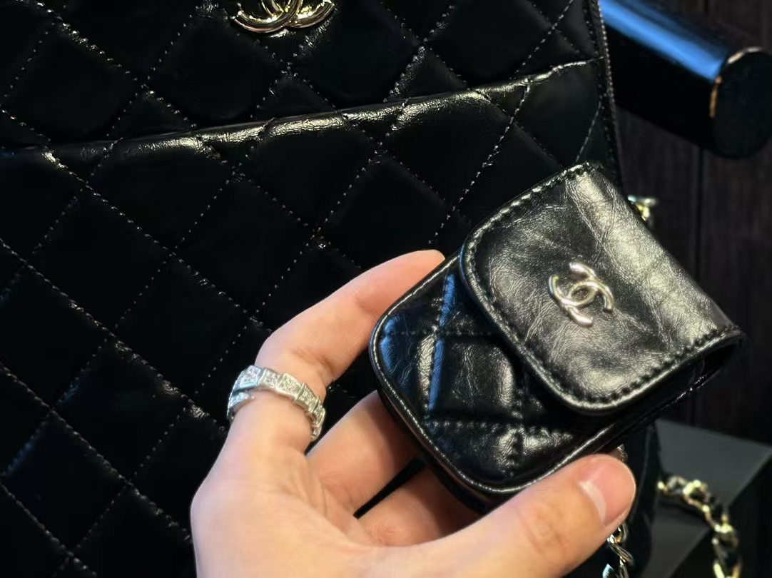 CHANE1 2-in-1 パテントレザー チェーン バックパック【 50％割引+送料無料】