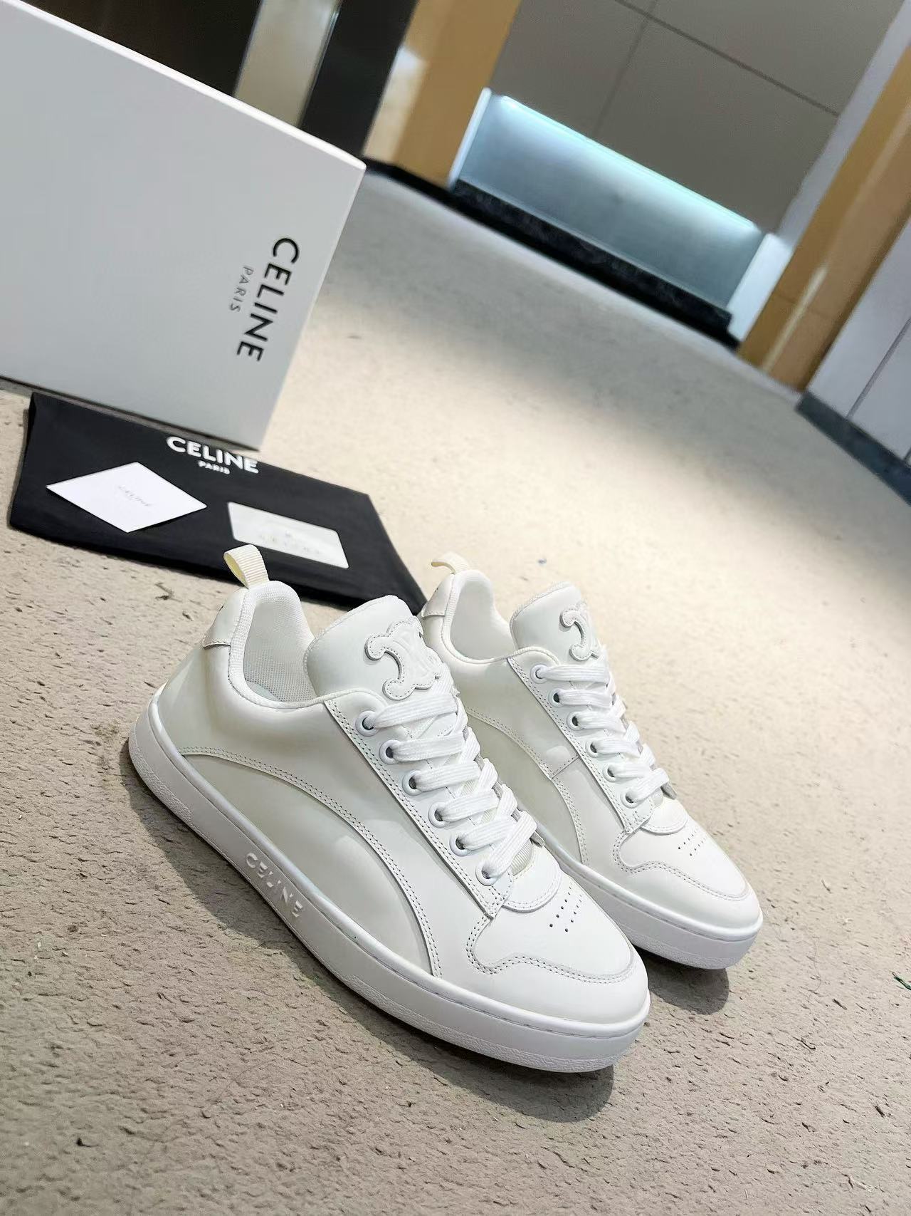 CEL1NE 高品質レースアップホワイトシューズ【50％割引+送料無料】