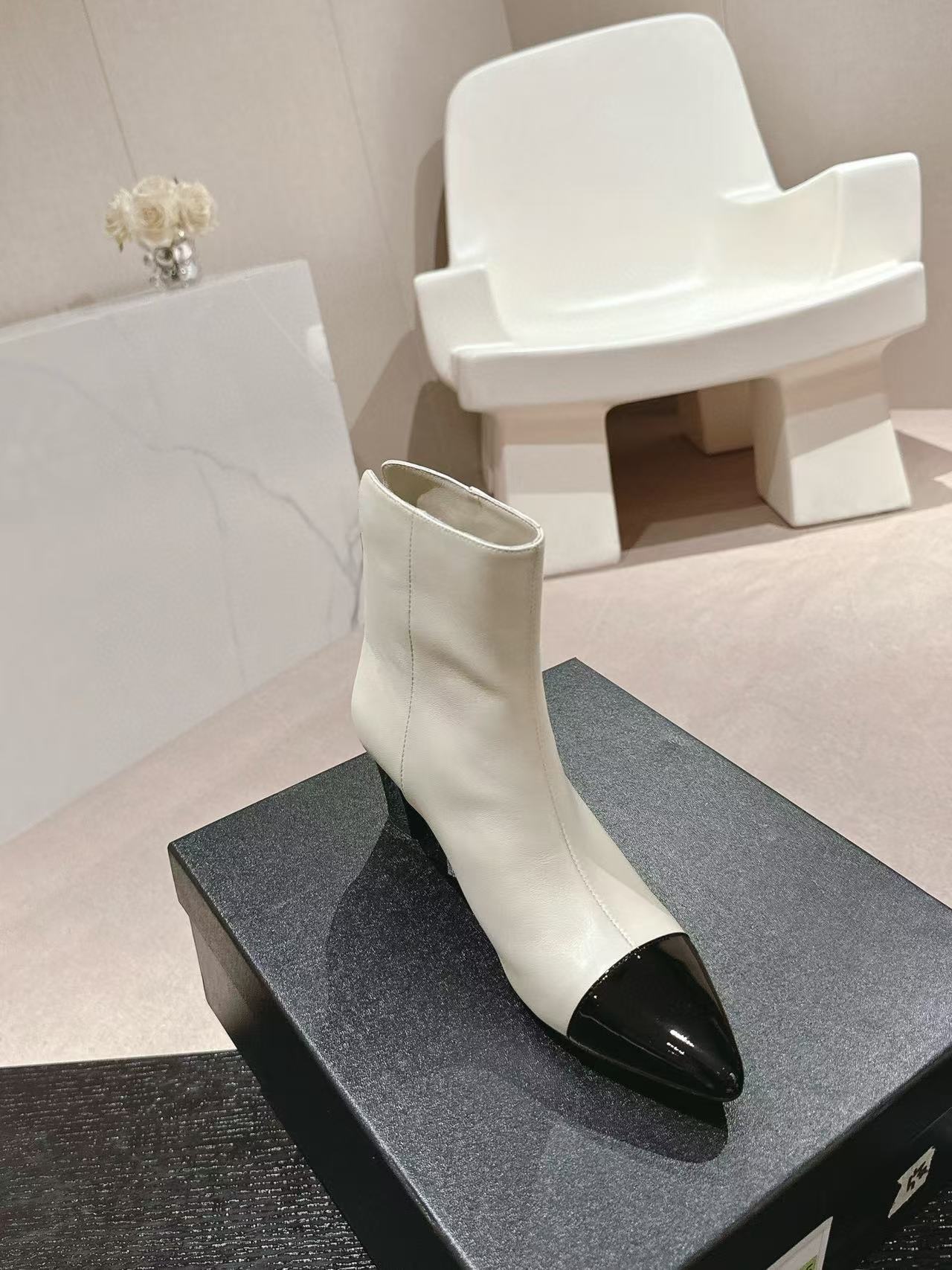 CHANE1 高品質ポインテッドトゥブーツ【50％割引+送料無料】