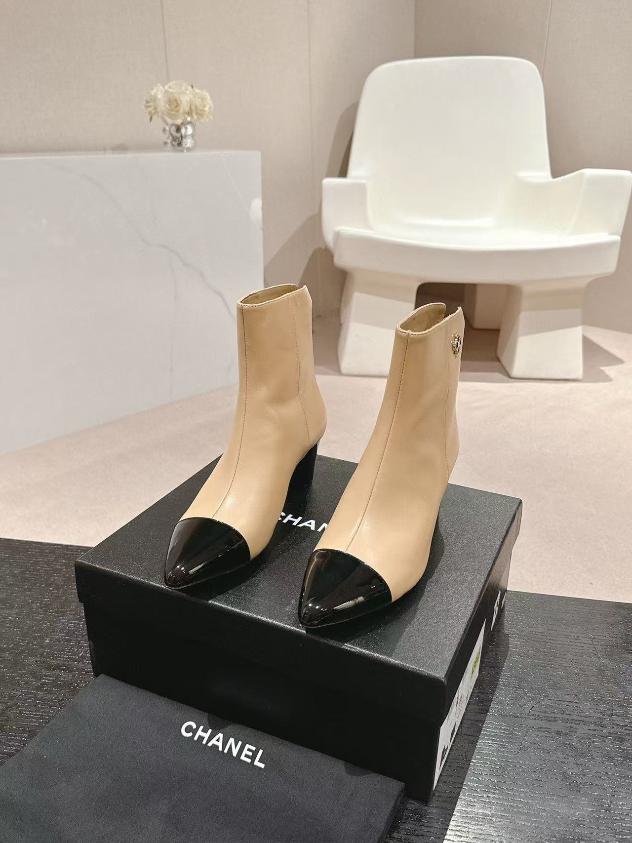 CHANE1 高品質ポインテッドトゥブーツ【50％割引+送料無料】