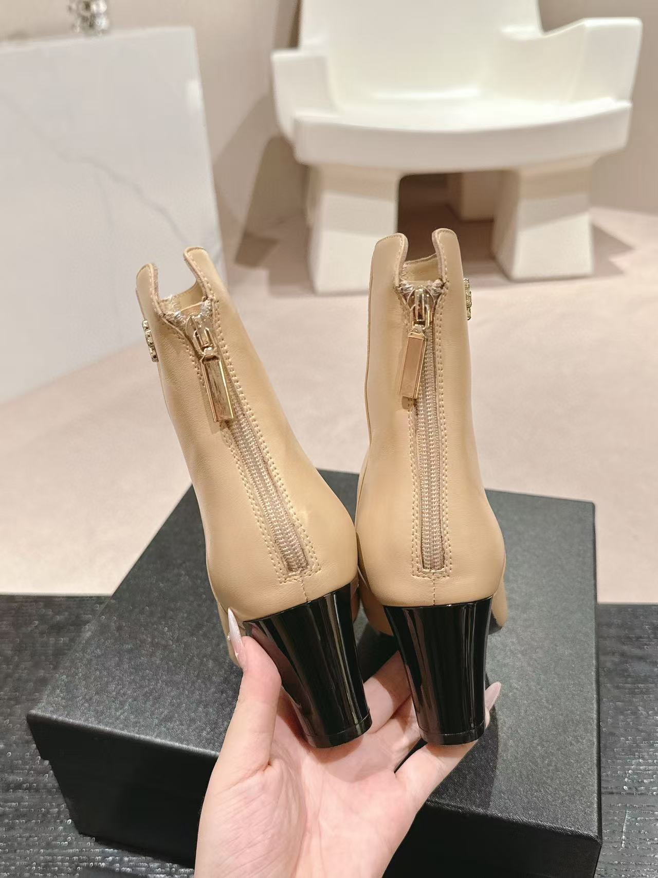 CHANE1 高品質ポインテッドトゥブーツ【50％割引+送料無料】