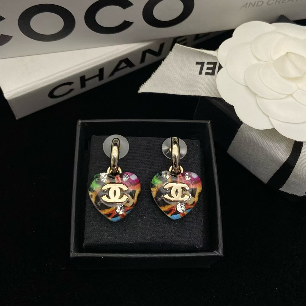 CHANE1 カラフルハートピアス【50％割引+送料無料】