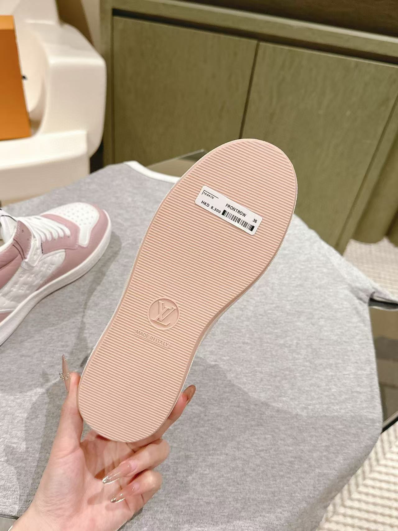 LV高品質ハイトップスニーカー【50％割引+送料無料】