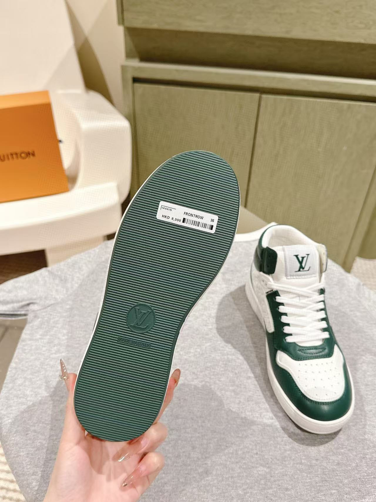 LV高品質ハイトップスニーカー【50％割引+送料無料】