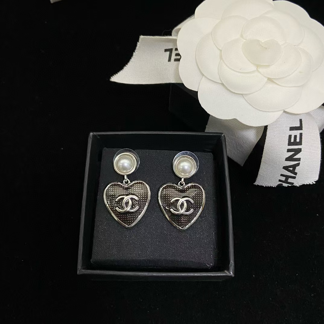 CHANE1 ハートパールピアス【50％割引+送料無料】