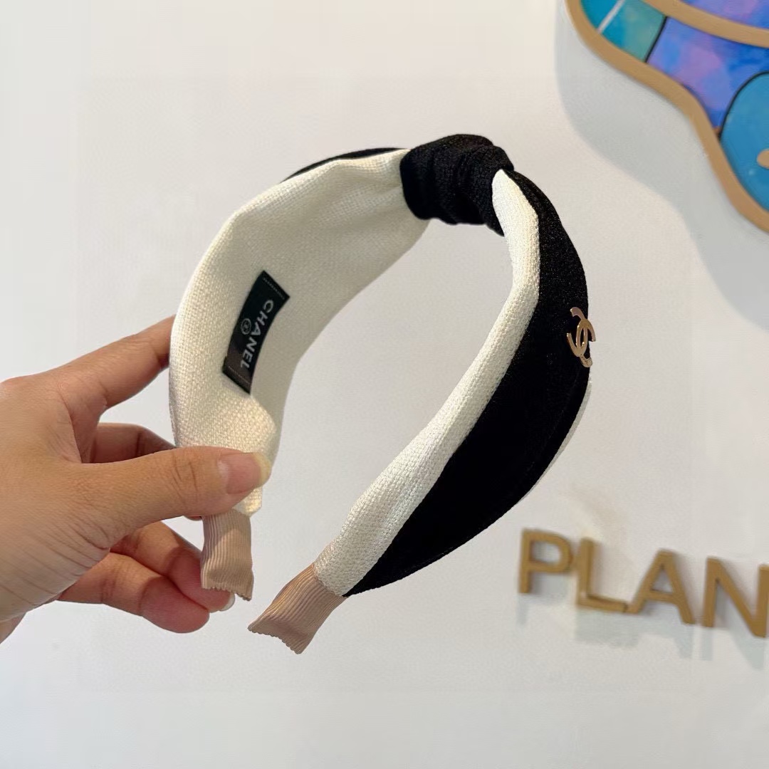 CHANE1 ダブル C ロゴつば広ヘッドバンド【50％割引+送料無料】
